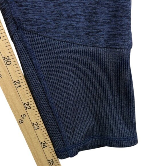 Kirkland Signature Women’s Size XL Navy Blue Brushed Leggings with Pockets - Picture 6 of 7